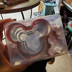 Mickey Mouse Metal Cookie Cutters And Case