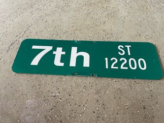 Street Signs Sign 7th St