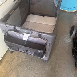 4moms Portable Baby Bassinet
