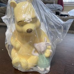 $30 Disney Classic Winnie the Pooh Piggy Bank 