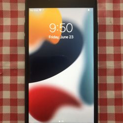 Apple iPhone 7 32GB Unlocked For Any Carrier Like New!