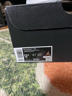 AIR JORDAN 1 MID