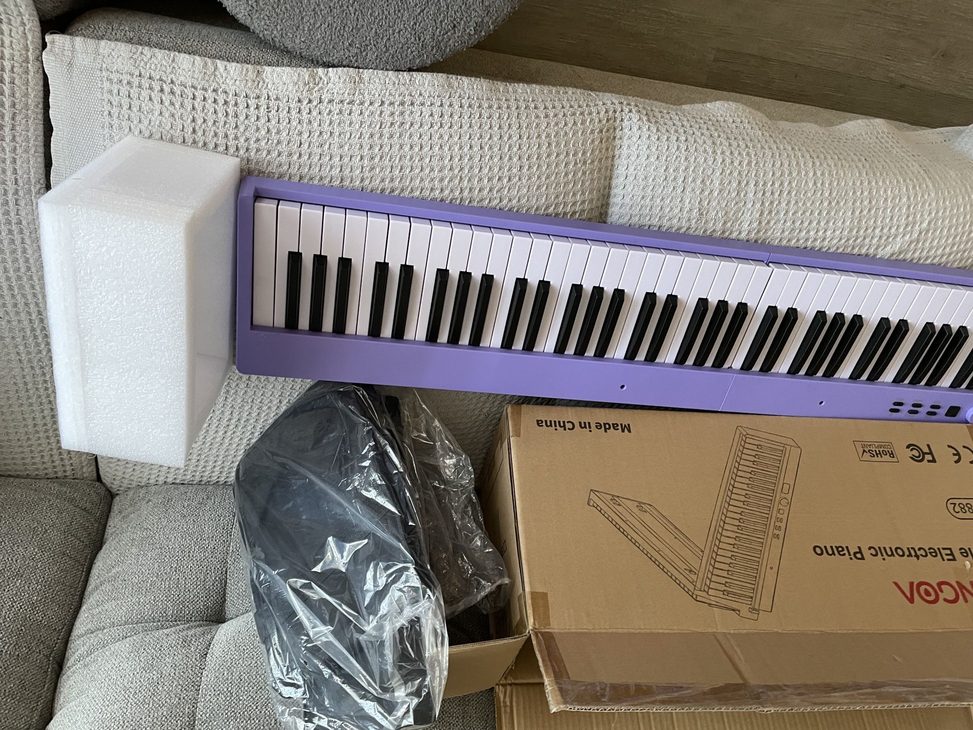 Vangoa Folding Piano Keyboard 88 Key Full Size Semi-Weighted Bluetooth Portable Foldable Electric Keyboard Piano with Light up Keys, Sheet Music Stand