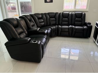 Large Black Reclining Sectional Sofa with Cup Holders