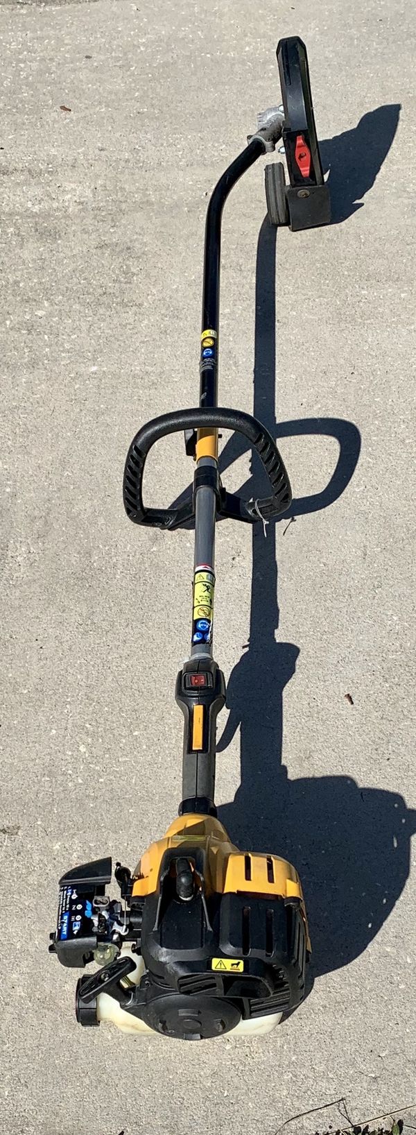 Cub Cadet SS270 Handheld Gas Edger EASY START Runs + Cuts Great Can