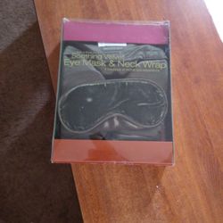 Bath & Body Works Soothing Velvet Eye Mask & Neck Wrap