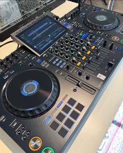 Pioneer AlphaTheta XDJ-AZ All-in-One DJ System works like brand new