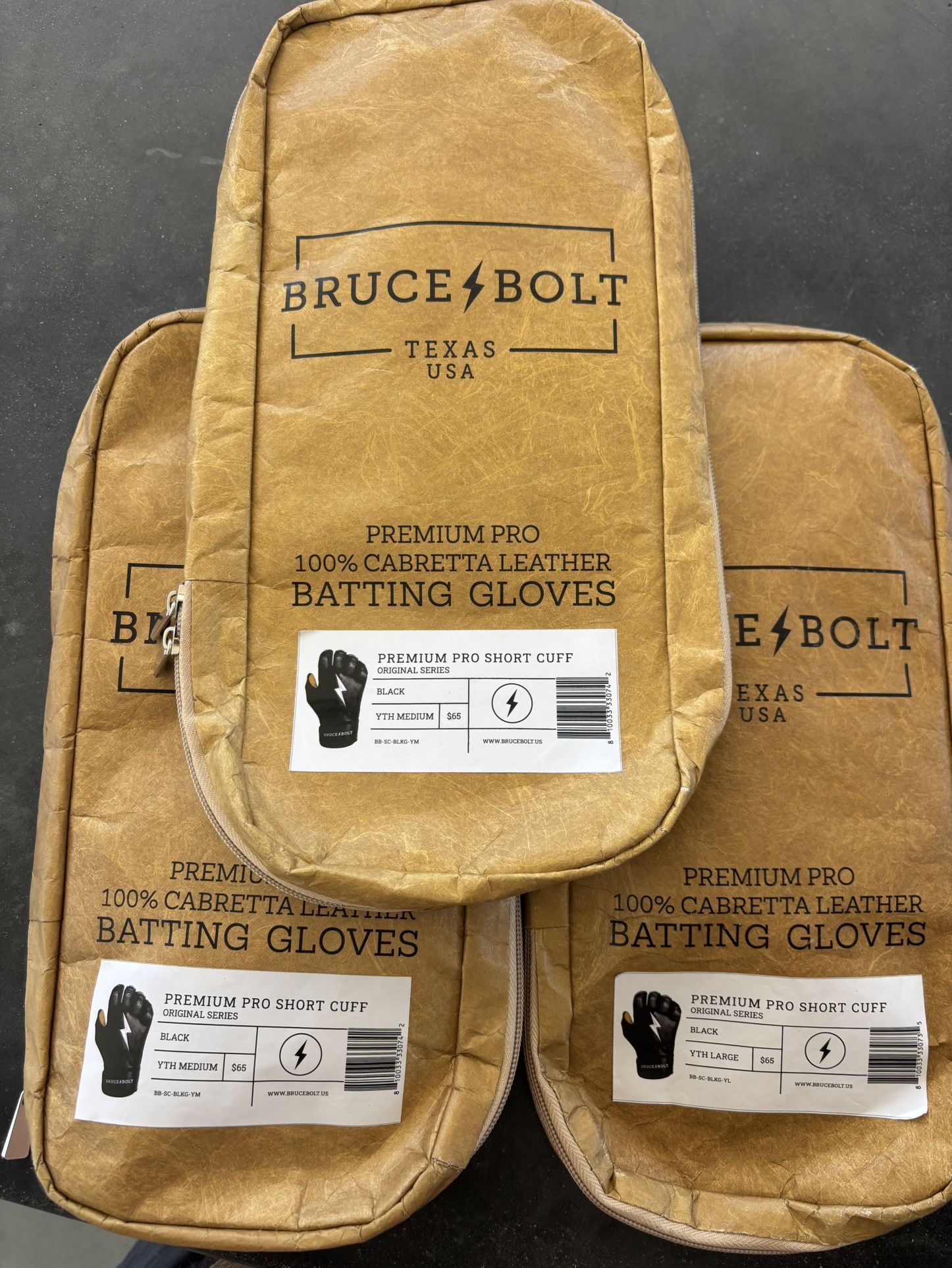 Bruce Bolts Short Cuff Youth Sizes 