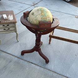 Globe And Furniture 