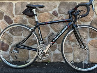 Cannondale synapse carbon fiber road bike