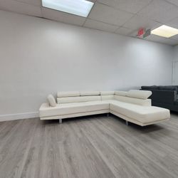 Sectional-Sofa