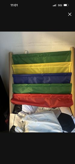 Kids book shelf
