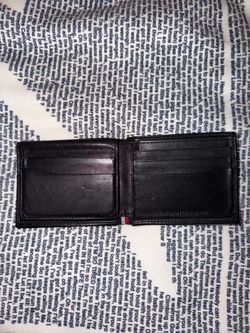 Tommy Hilfiger wallet