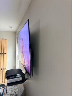 50’ JVC Roku TV