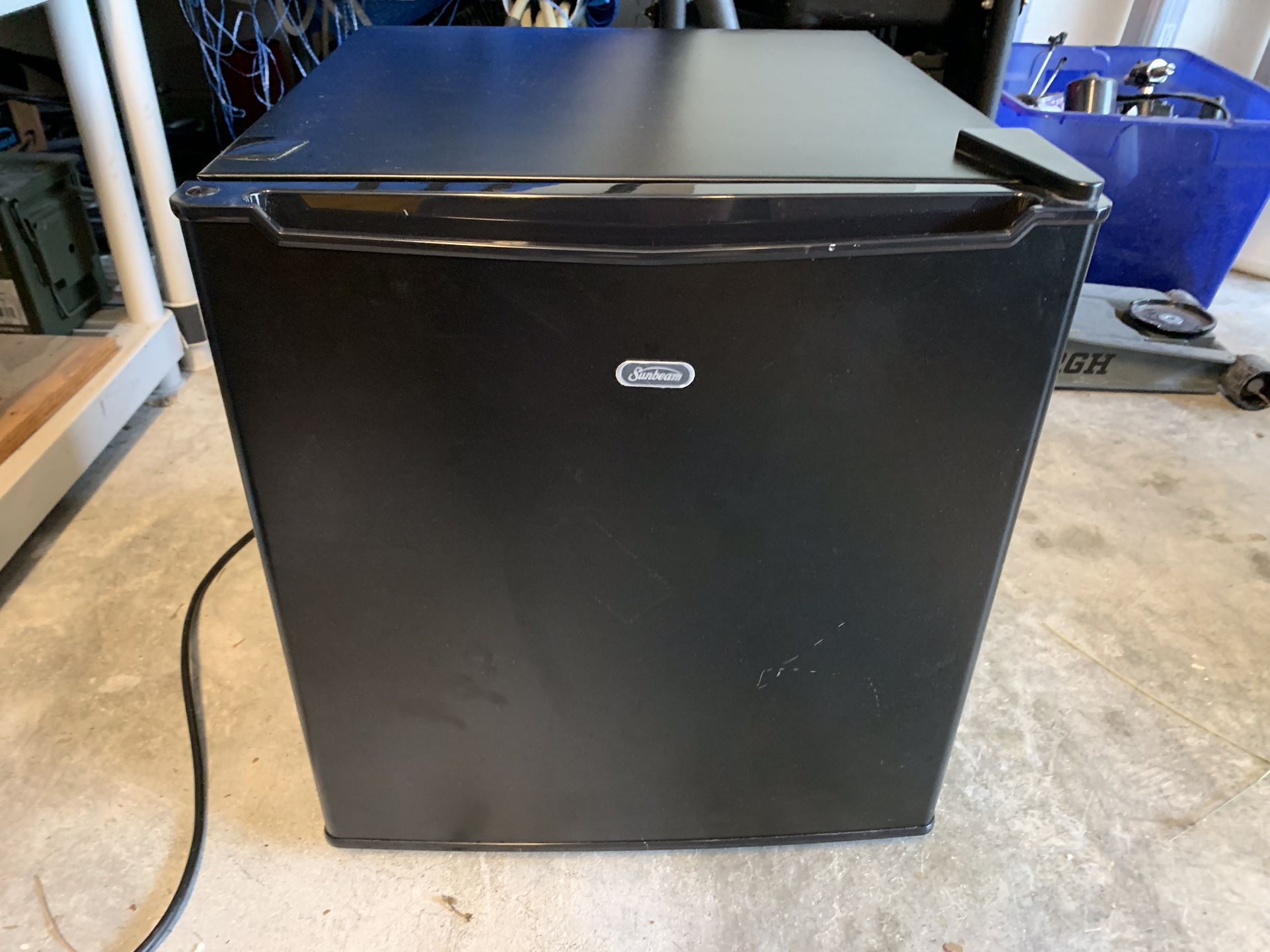 Sunbeam Mini Fridge