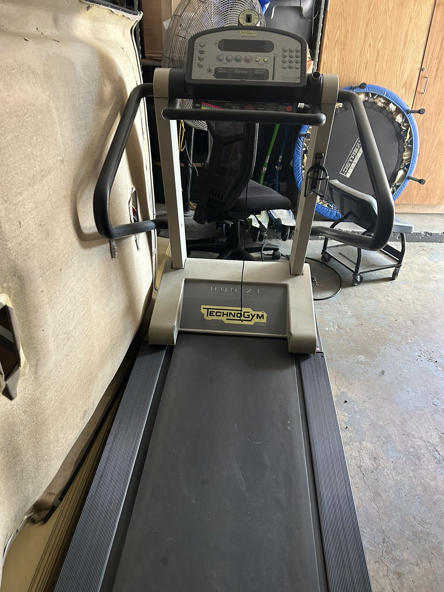 Technogym Run 600 XT Pro Treadmill (Remanufactured