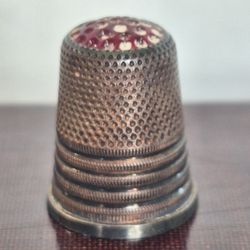 ANTIQUE STERLING GERMAN THIMBLE - RED GLASS TOP