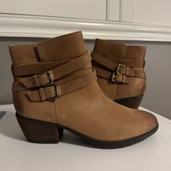 Clarks Dark Tan Leather Boots