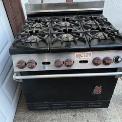 Wolf Stove 6 Burner Works Great