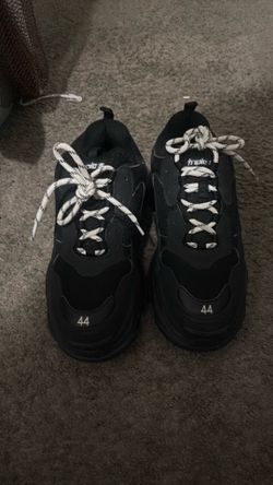 Balenciaga triple s