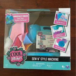 Cool Maker, Sew Cool Sewing Machine, for Kids 6 Aged and Up