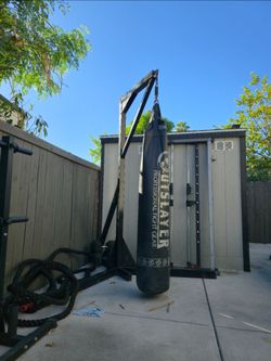 8.5ft tall punching bag stand with bag