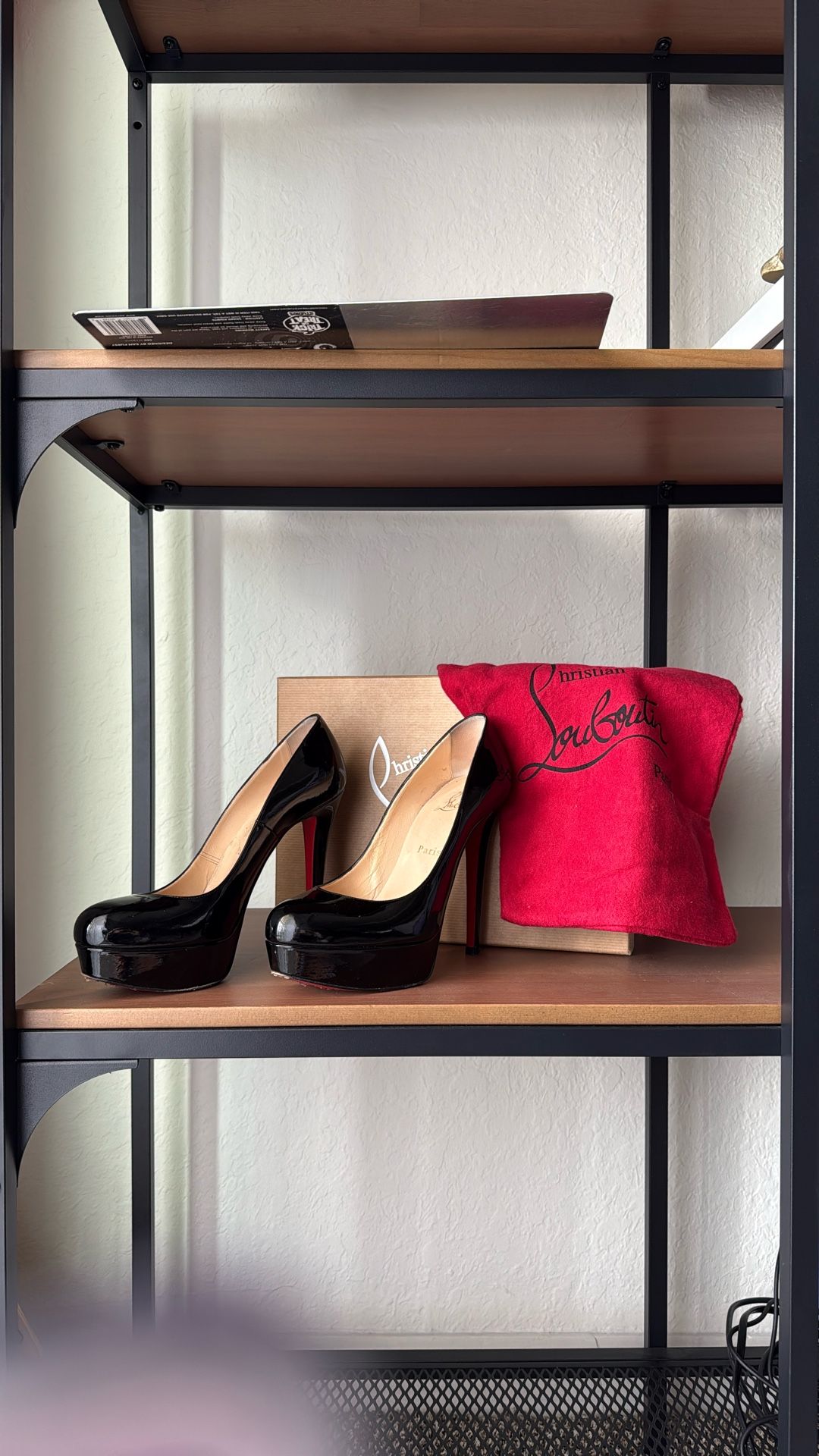 Christian Louboutin Black Patent Platform Heels – Size 8