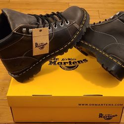 DR Martens Industrial Work Boots Size 9 For Men