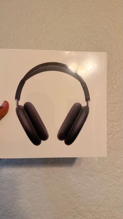 AirPods Max 2 – Midnight – SEALED 🔥