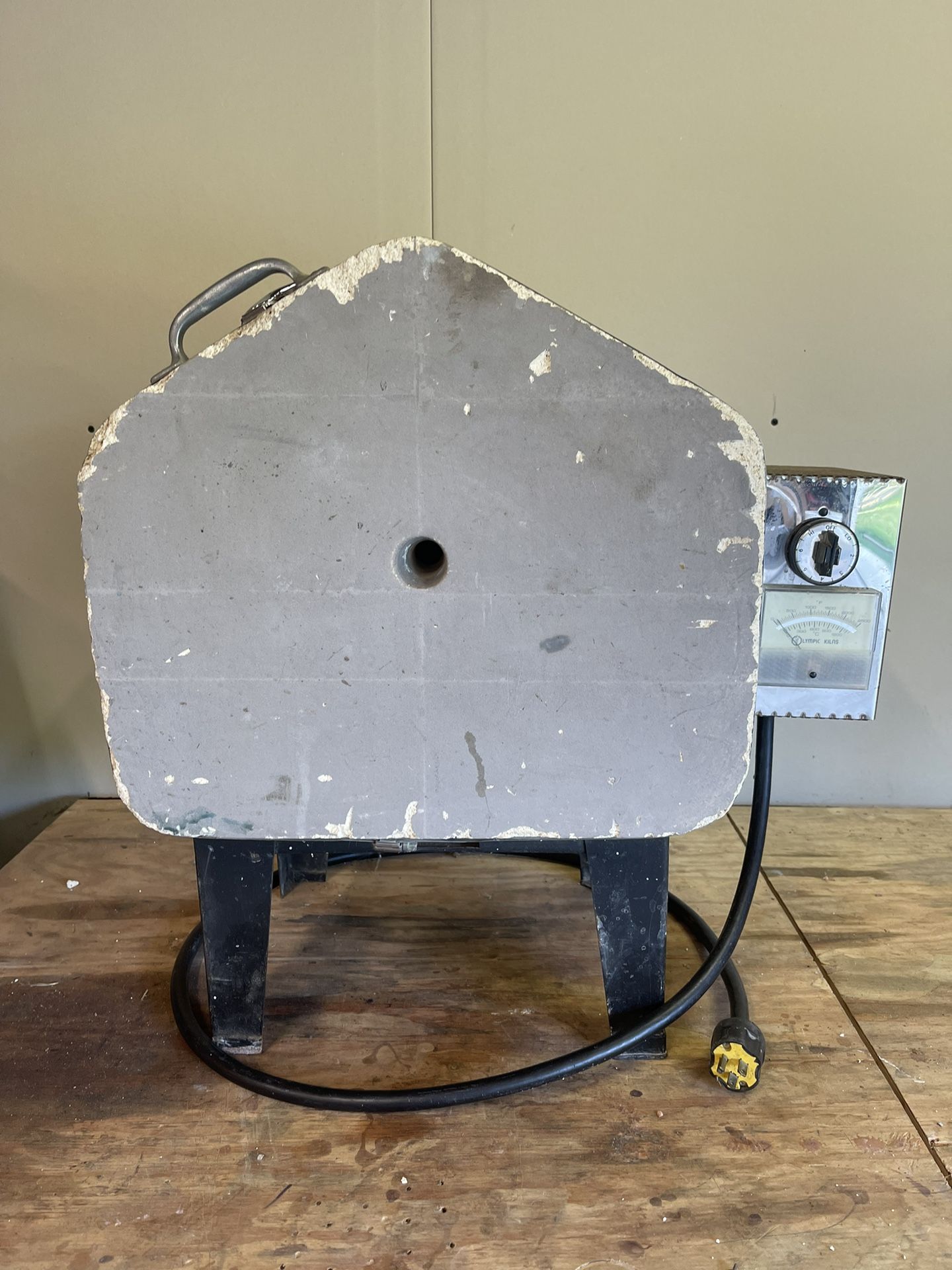 Olympic Electric Kiln 129fl 2250*F