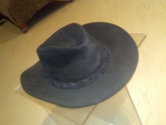 Black cowboy hat