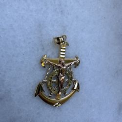 Marine Charm  10k Brand New Never Used 