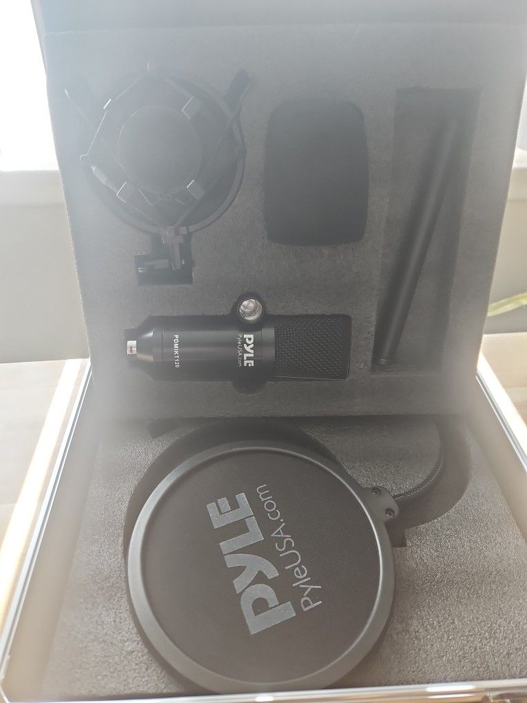 USB Microphone Podcast Recording Kit
