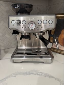 Breville Barista Express Espresso Machine with Grinder in Box Cafe Coffee Cappuccino Hot Water Stainless Steel Kitchen Like New