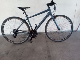 Cannondale bicycle  ( medium frame )
