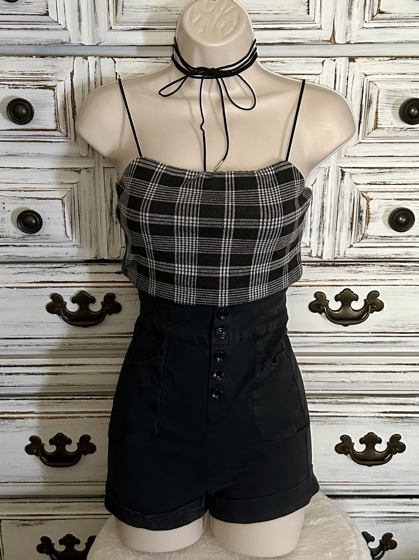 Medium Black Plaid Cropped Tank Top