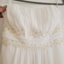 David's Bridal Sleeveless Wedding Gown 
