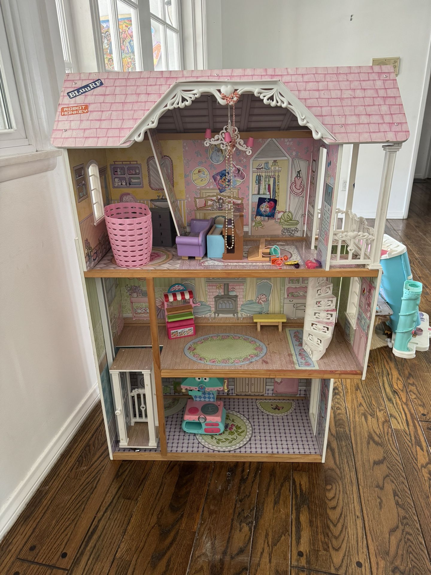Doll house $30