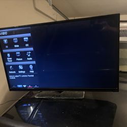 42inch  smart tv newer   85 cash  Roseville to pickup