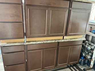Dark Brown Kitchen Cabinet Set with Granite Countertop
