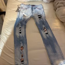 Size 32 Skinny Ripped Jeans 