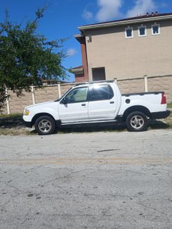 2004 Ford Explorer Sportrack
