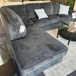 Contemporary Dark Gray L Shaped Sectional Couch With Chaise 