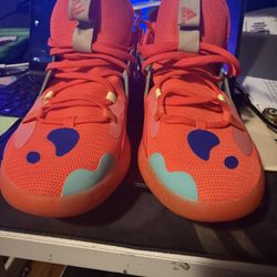 Sneaker 100$