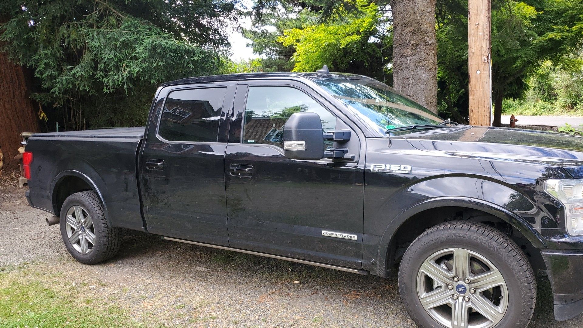 2019 Ford f150 4x4 Diesel lariat with technology package