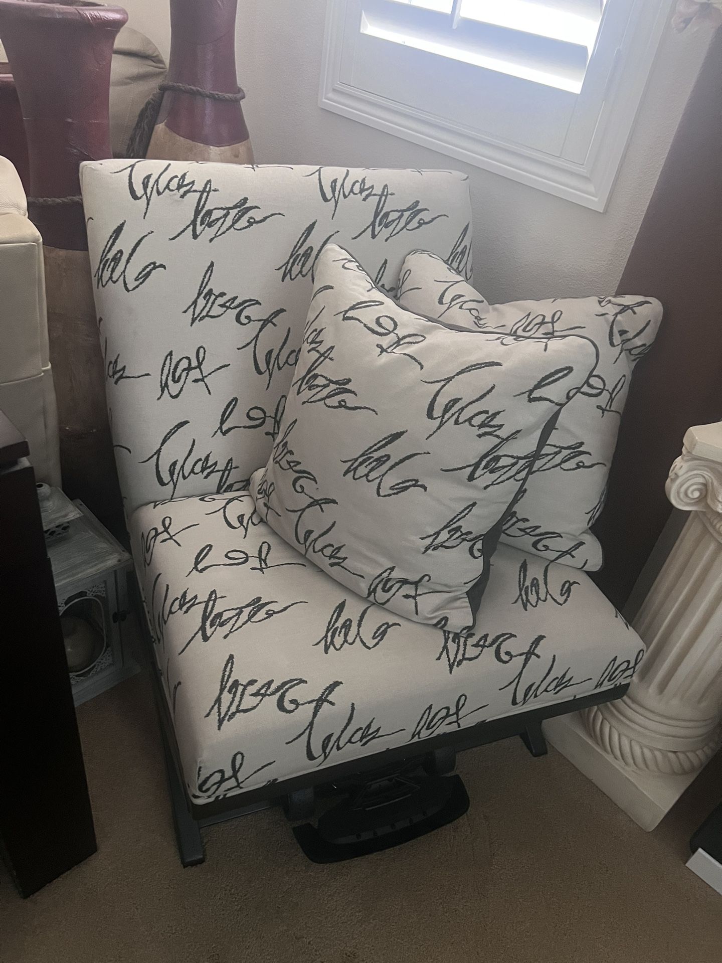 Ashley Oversized Decor Chair