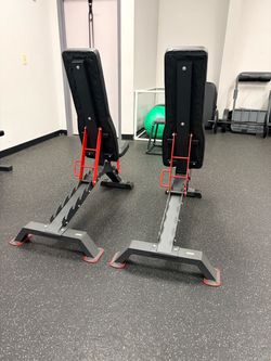 Adjustable weight bench