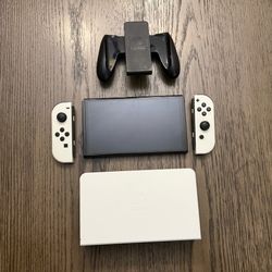 Nintendo Switch OLED – White