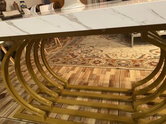 The Bottom Of The Dining Table