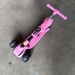 Pink Children’s Scooter With Light Up Wheels